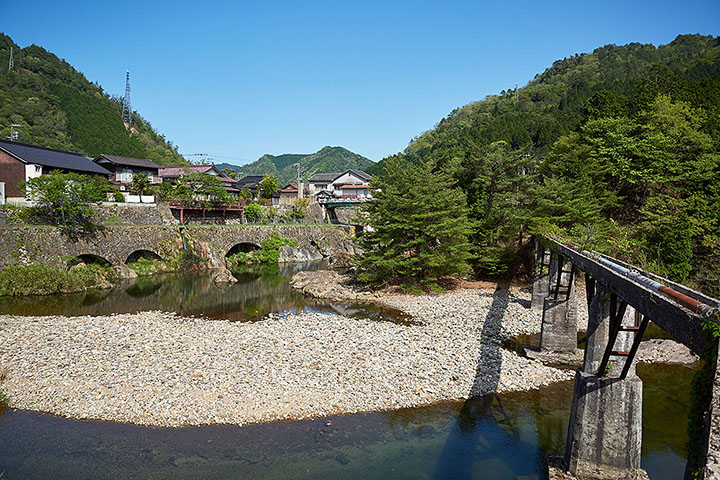 トロッコ軌道跡