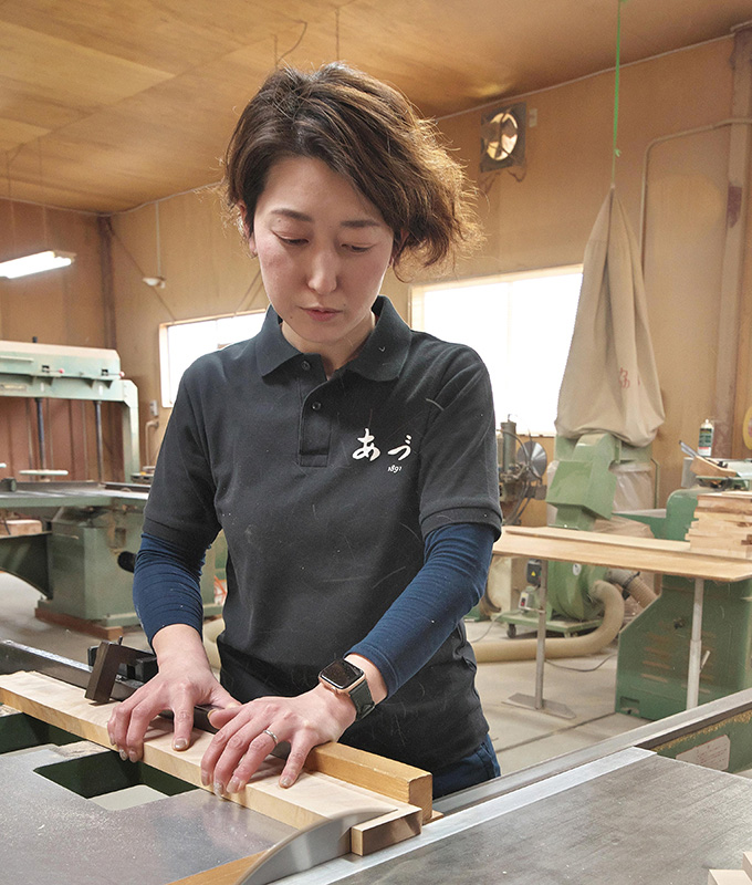 紀州桐箪笥 職人　東ちあきさん