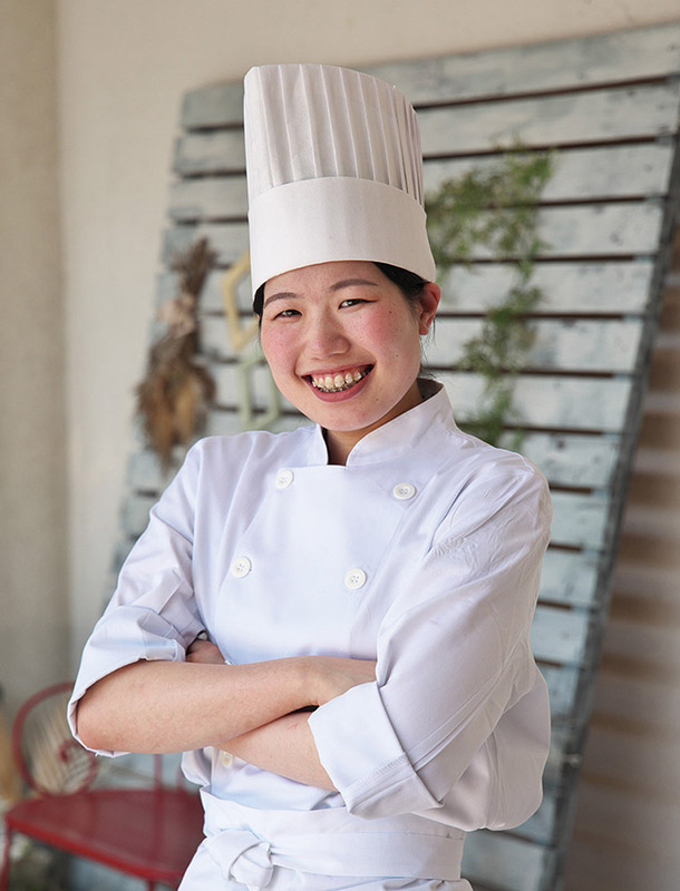 竹内 彩華